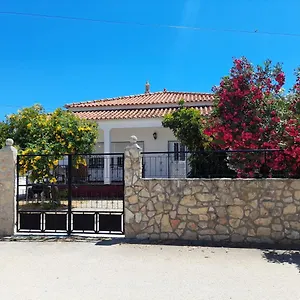Belamandil Garden ,family Holidays ,caminho Do Torrejao Hébergement de vacances