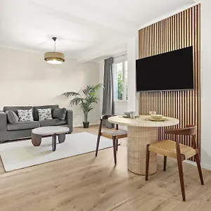appartement-200m-pieds-place-des-lices-parking.fr-provencehotel.com/